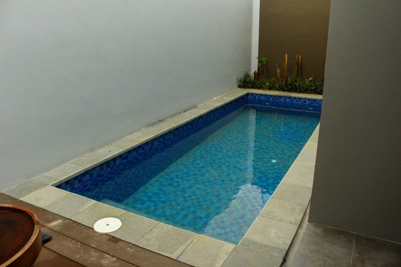 Fasilitas kolam renang villa BIOTRA Bali